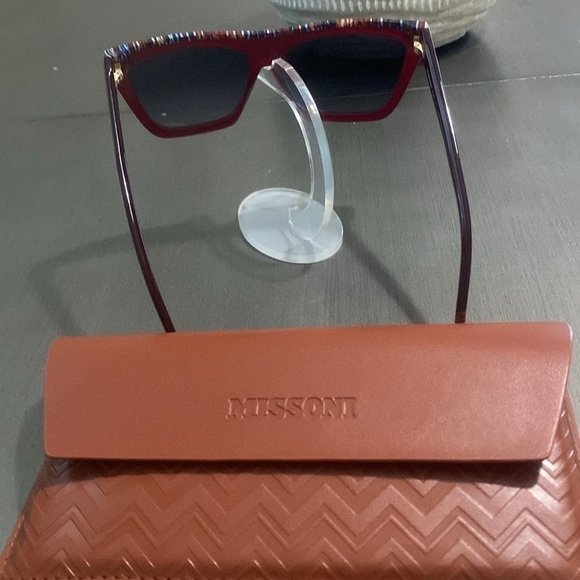 MISSIONI WOMAN’S Sunglasses